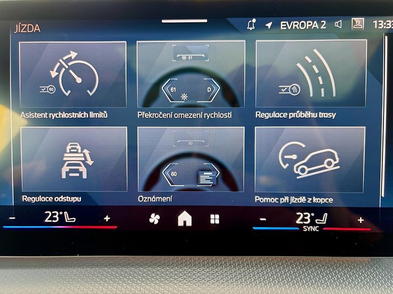 BMW X2 (2025) xDrive20dM ACC HUD Ad.LED PANO - fotka 36 z 48