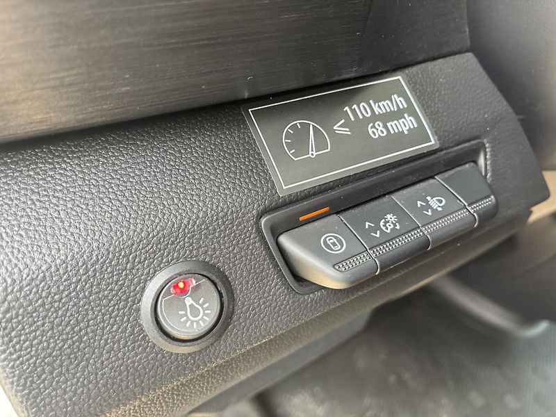 Renault Trafic (2025) do 2,5t - NEPOTŘEBUJE TACHO! - fotka 22 z 31