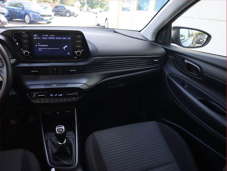 Hyundai i20 (2022) 1.2 MPI, Serv.kniha, Tempomat - fotka 8 z 19