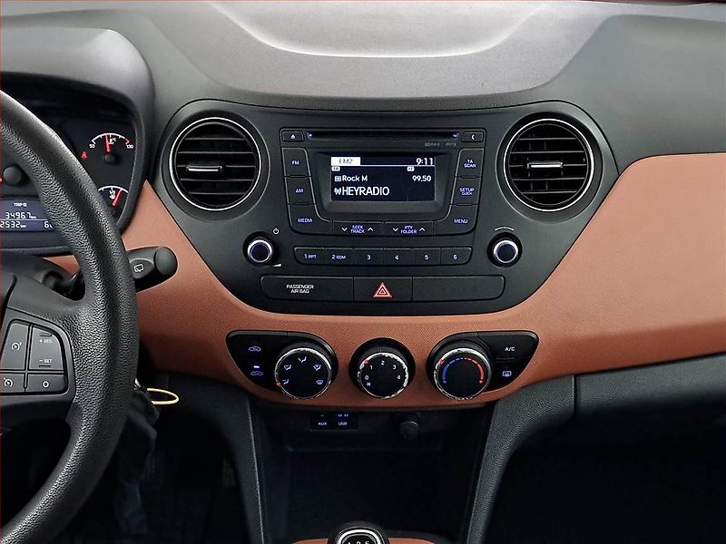 Hyundai i10 (2015) 1.0, Tempomat - fotka 10 z 13