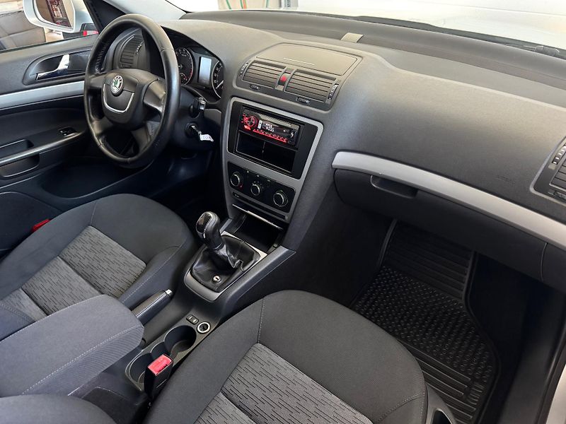 Škoda Octavia (2013) Ambition 1.6 TDI 77 KW - CZ - fotka 17 z 20