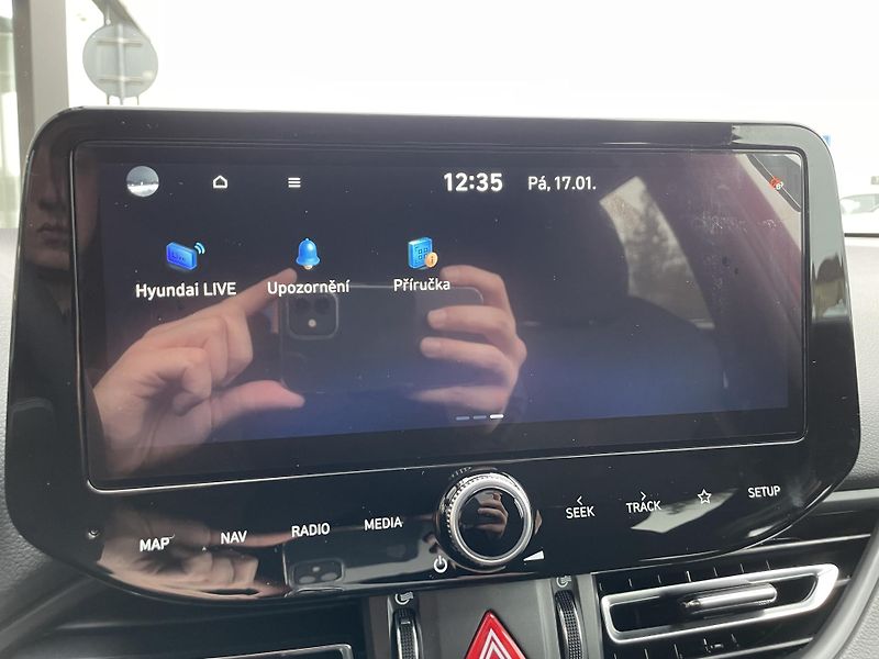 Hyundai i30 1,5T-GDI MHEV 103kW N-line MAN - fotka 27 z 32