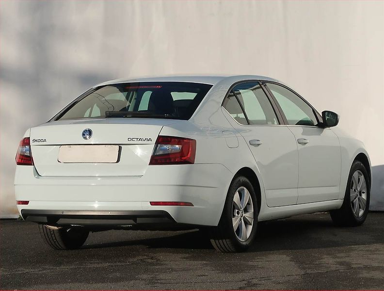 Škoda Octavia (2018) Style 1.4 TSI, Tempomat - fotka 5 z 21
