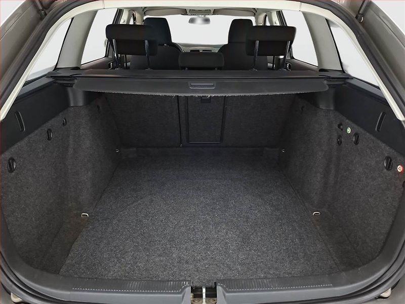 Škoda Octavia (2009) 1.9 TDI DPF, Automat - fotka 15 z 18
