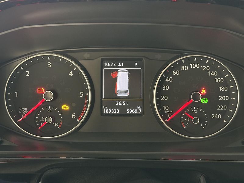 Volkswagen Multivan 2.0TDI Highline/4x4/DSG/Webast - fotka 25 z 46
