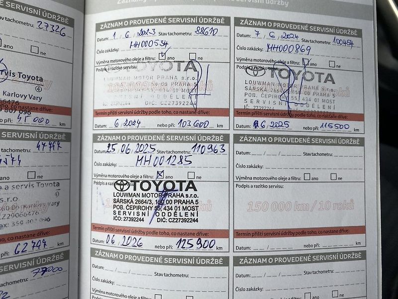 Toyota Verso 1.8i, ČR-1m, Trend, tažné - fotka 17 z 17
