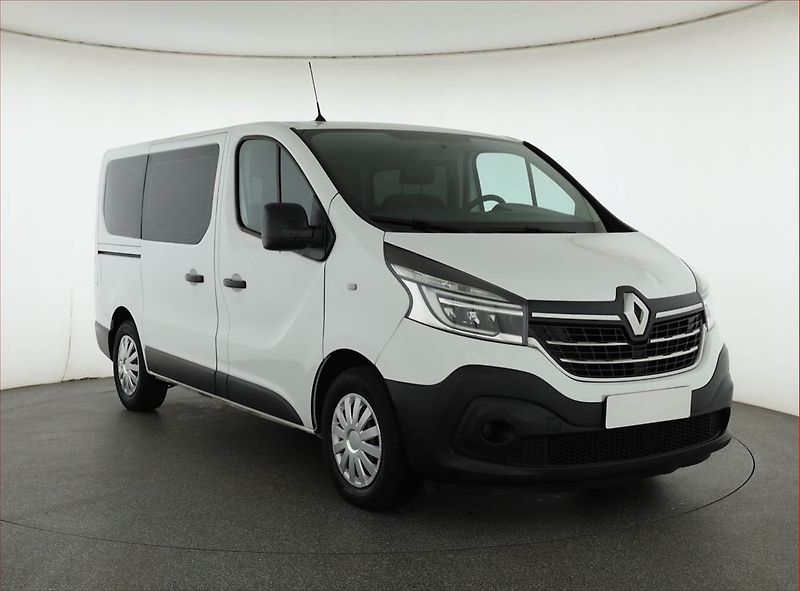 Renault Trafic (2020) 2.0 dCi, Bus, 9Míst, ČR, DPH - fotografie inzerátu