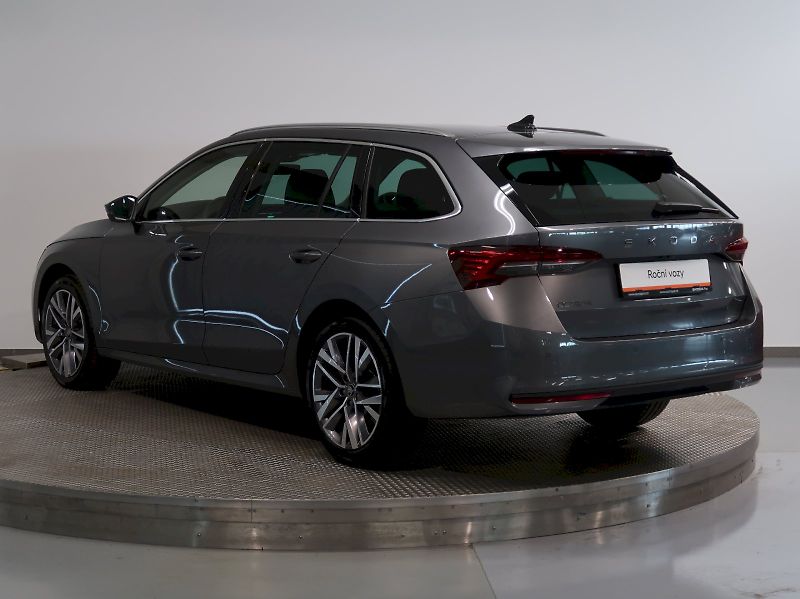 Škoda Octavia (2026) TOP SELECTION 2.0TDI 110KW DSG - fotka 7 z 44