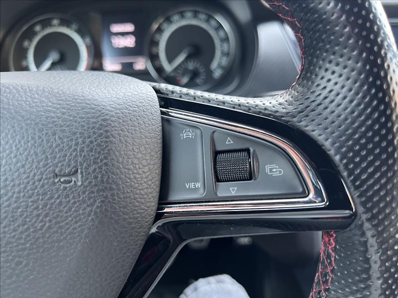 Škoda Fabia 1,0 MPi MONTE CARLO BC LED AC - fotka 23 z 35