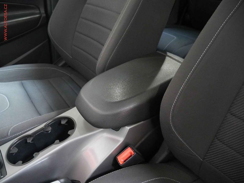 Ford Kuga (2013) 2.0 TDCi 4x4, Panorama - fotka 19 z 20