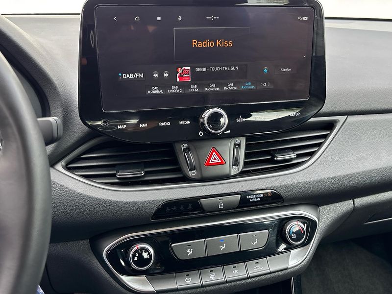 Hyundai i30 Smart DCT - fotka 12 z 25