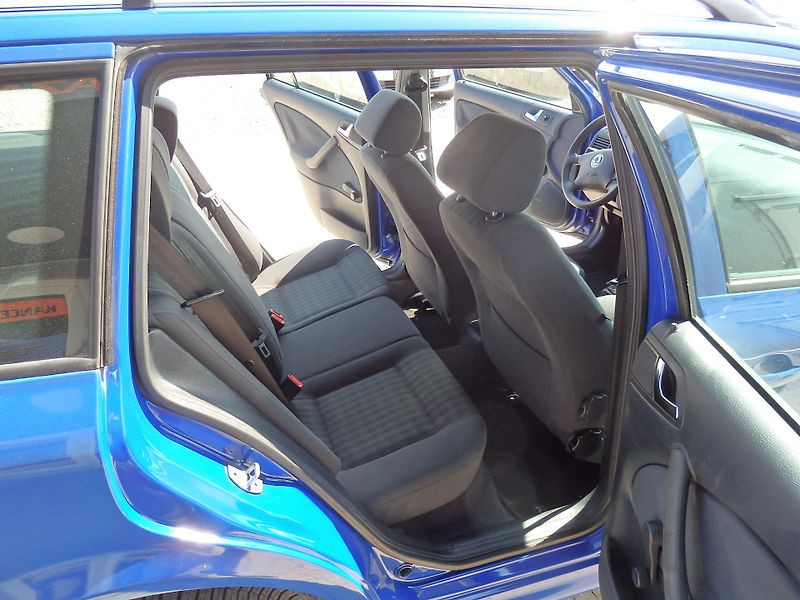 Škoda Octavia 1.9 TDI 66 kW ABS, ESP - fotka 8 z 14