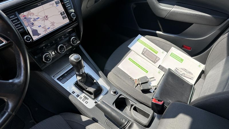 Škoda Octavia 1.4TSi*103kW*DSG*ELEGANCE*1MAJ - fotka 14 z 25