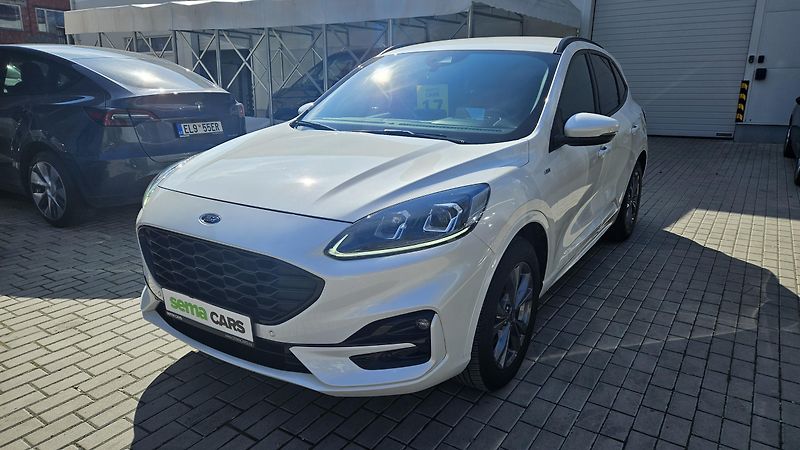 Ford Kuga (2021) 2.0 EB 140kW ST-line 4x4 AT8  - fotka 2 z 36