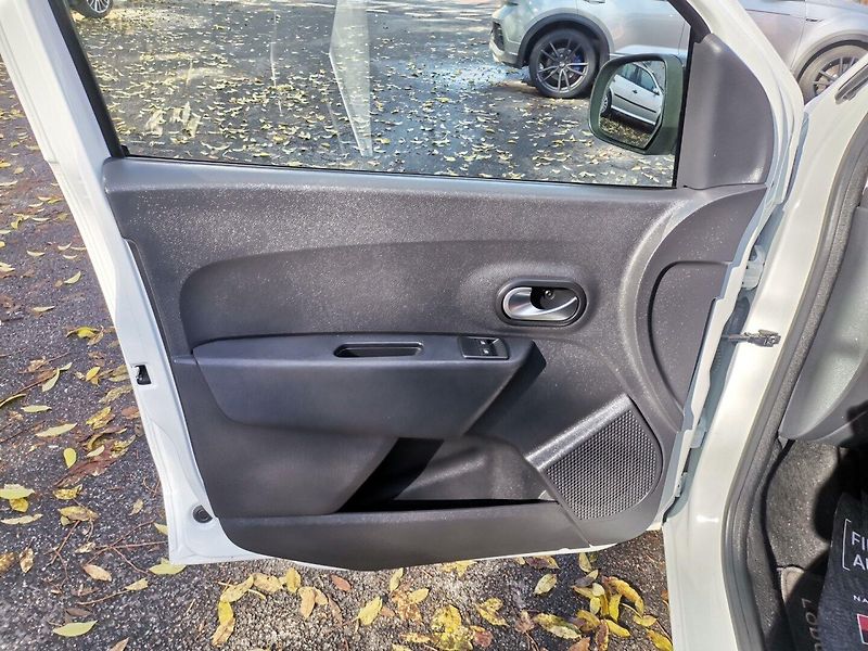 Dacia Dokker (2019) 1.6i 75kw Klima NAVI Tažné - fotka 8 z 24