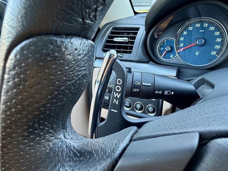 Maserati Granturismo (2012) S 4.7 V8 1. MAJITEL 33.222 km! - fotka 33 z 57