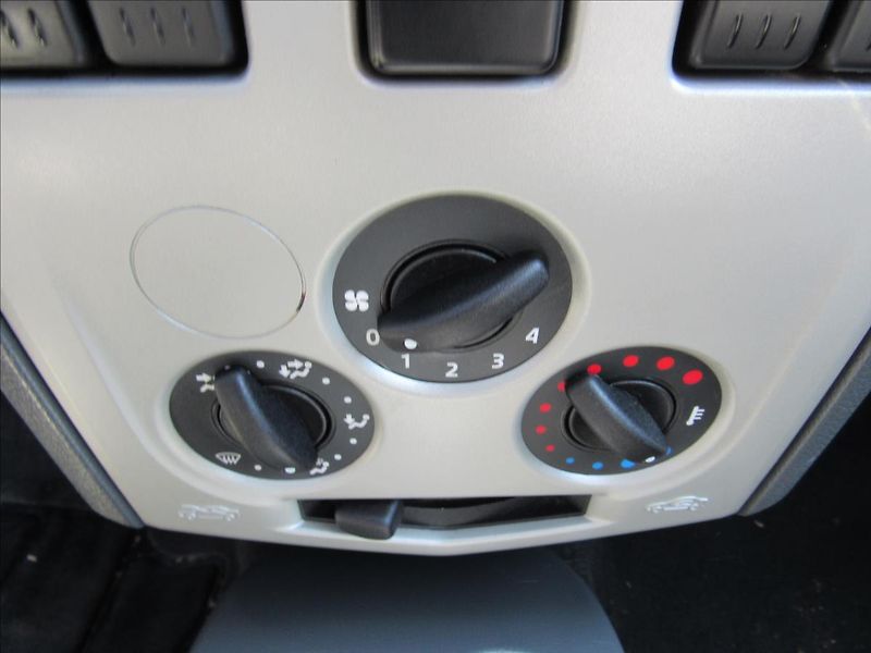 Dacia Logan 1,4 MPi 55kW MCV - fotka 17 z 23