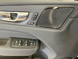 Volvo XC60 T6 AWD Black Edition Plus AT8 - náhled 20