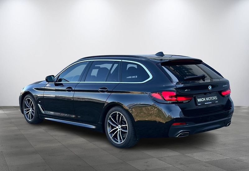 BMW Řada 5 540D xDrive M-Sport, SoftClose - fotka 4 z 19