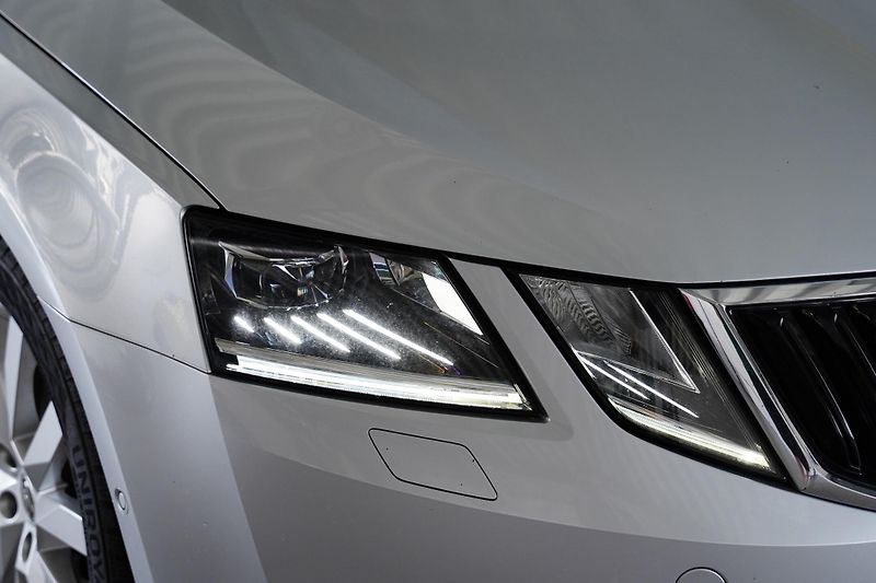 Škoda Octavia - fotka 9 z 26