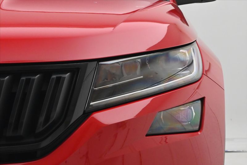 Škoda Kodiaq 1,5 TSI 110kW Sportline Busine - fotka 29 z 31