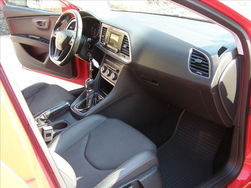 Seat Leon 1,4   FR MANUAL - fotka 25 z 31