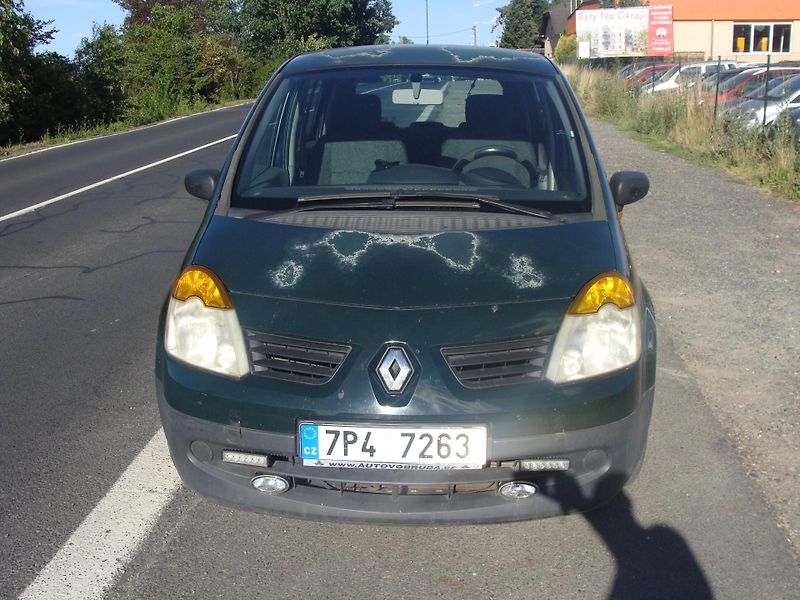 Renault Modus 1.6i, 65 kW, klima, tažné - fotka 7 z 19