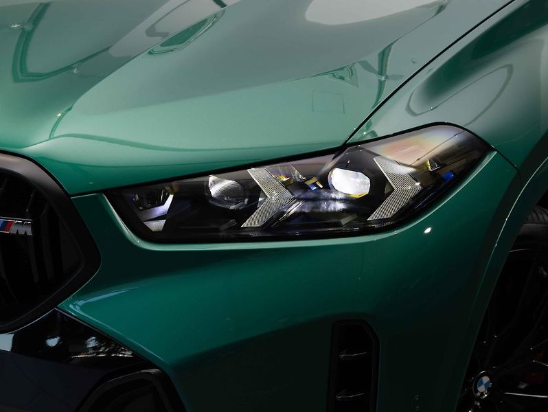 BMW X6 M60i - fotka 8 z 23