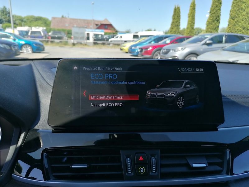 BMW X2 (2020) 2.0 20i 141kW A/T Kůže - fotka 19 z 36