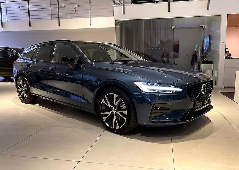 Volvo V60 (2026) B4 PLUS DARK MY27 - fotografie inzerátu