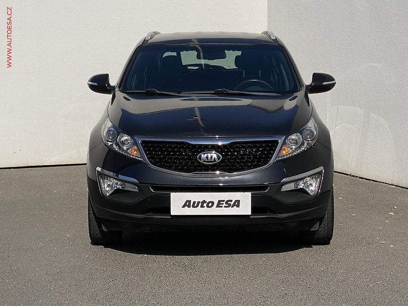 Kia Sportage (2014) 1.7 CRDi, AC, navi, park - fotka 2 z 17