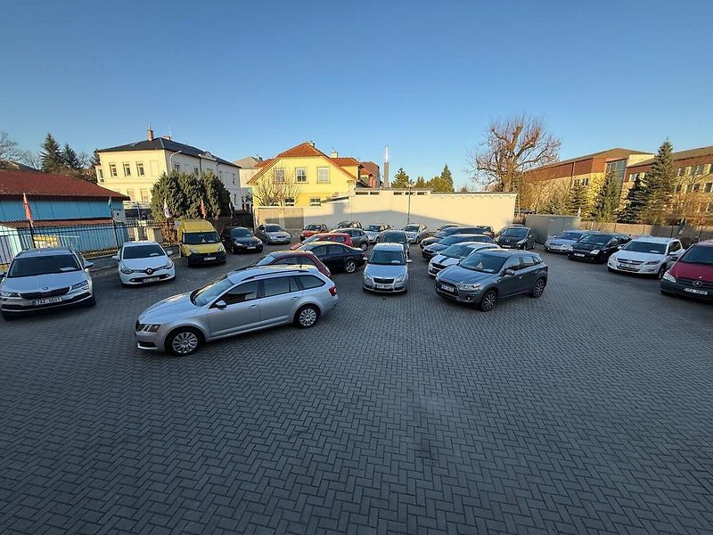 Škoda Octavia (2007) 1.6 MPI - fotka 14 z 14
