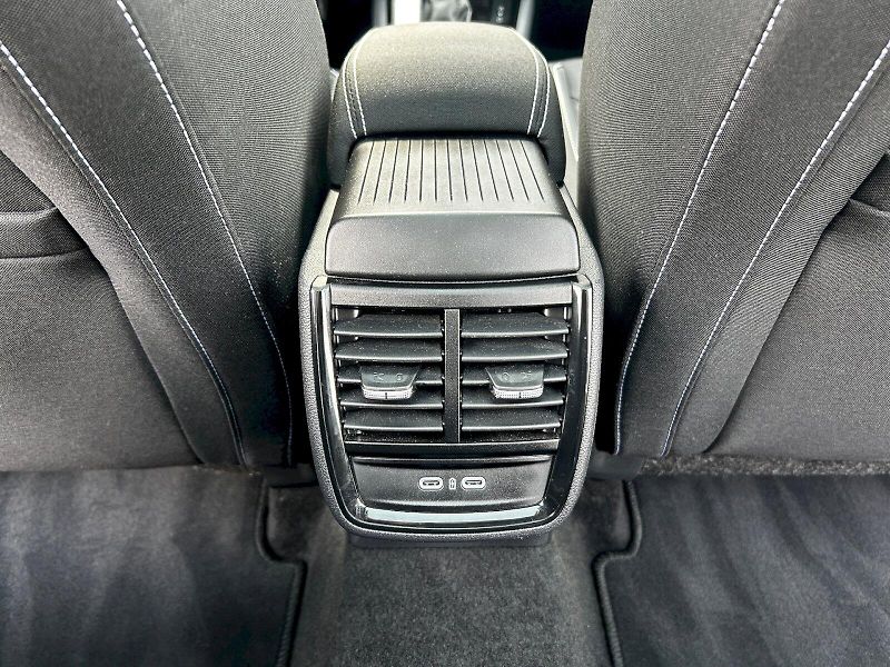 Škoda Kamiq (2025) 1.0 TSI 85kW DSG Monte Carlo - fotka 27 z 35