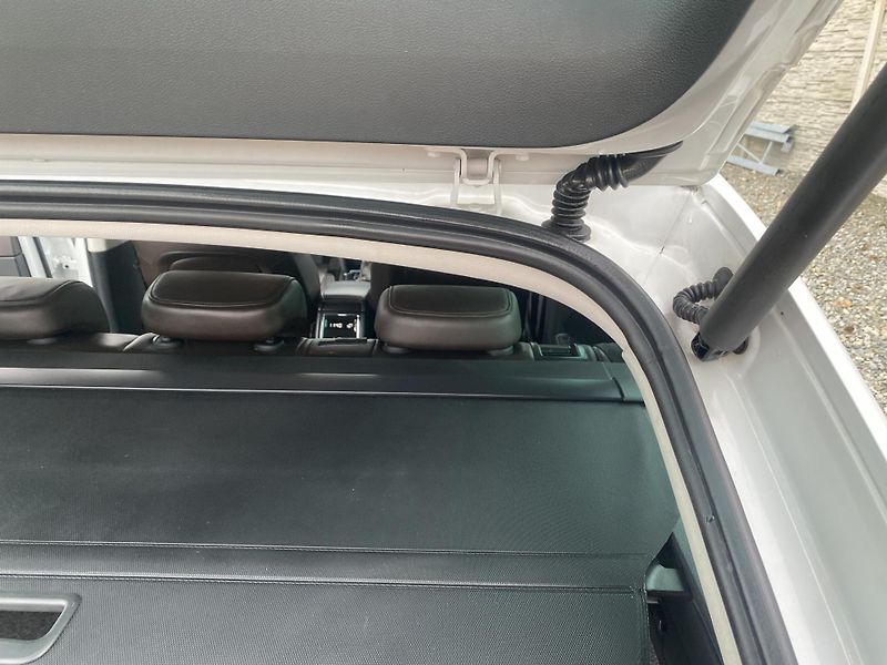 Škoda Superb 2.0TDi 4x4 170PS DSG L+K COMBI - fotka 111 z 158