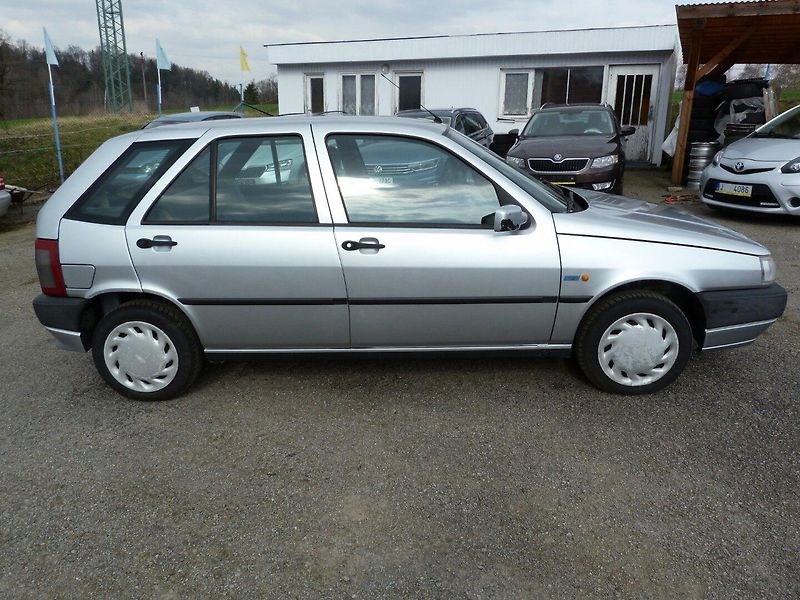 Fiat Tipo 1.6 I - fotka 4 z 27