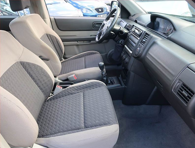 Nissan X-Trail (2006) 2.2 dCi, po STK, jezdí výborně - fotka 9 z 17
