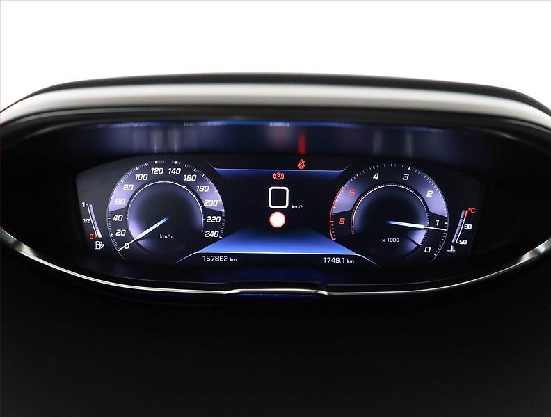 Peugeot 3008 (2020) 1.5 BlueHDi, Serv.kniha, Navi - fotka 9 z 19
