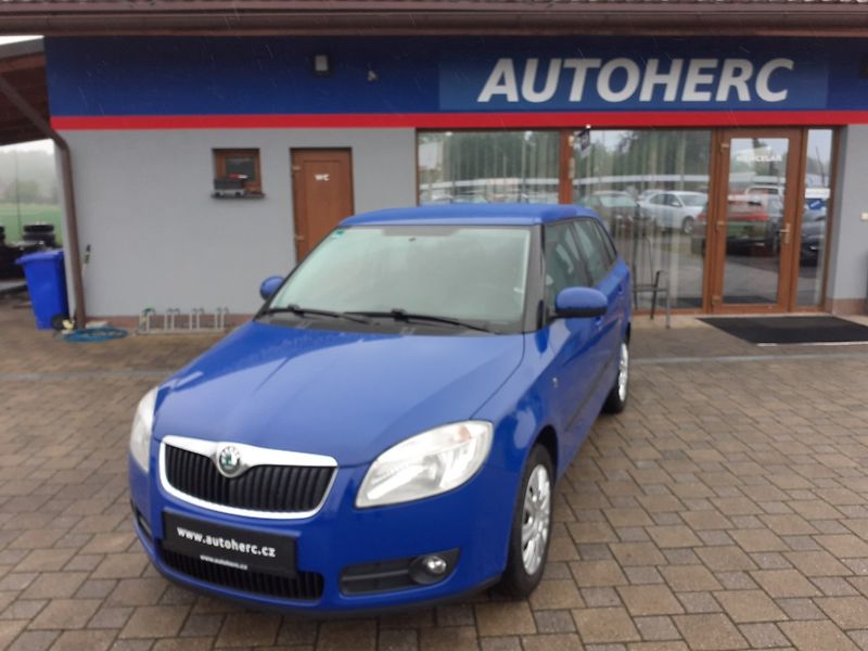 Škoda Fabia (2009) KOMBI 1.4 16V - fotka 1 z 38