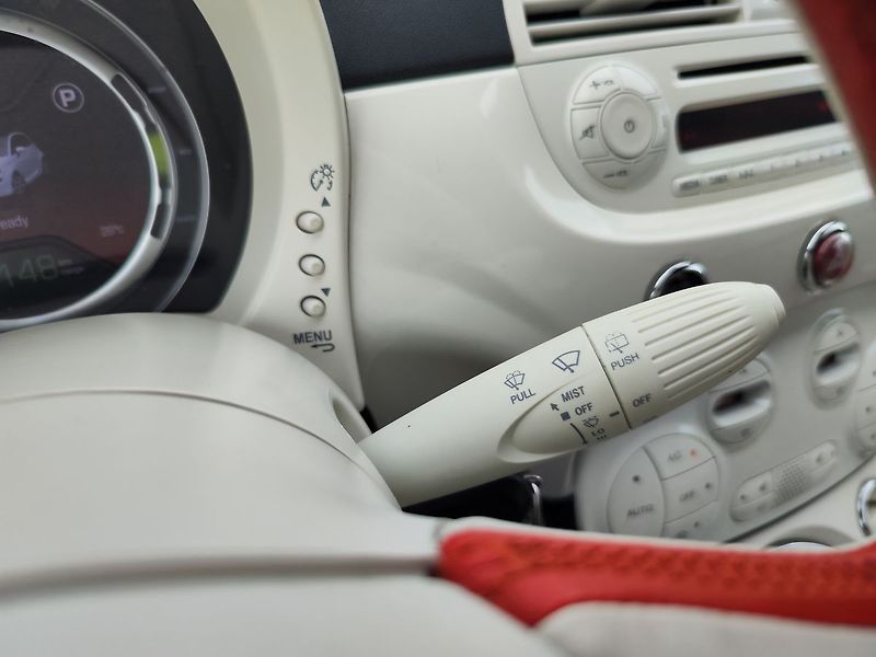 Fiat 500e EV/83kW A/T DIGI KLIMA - fotka 20 z 22