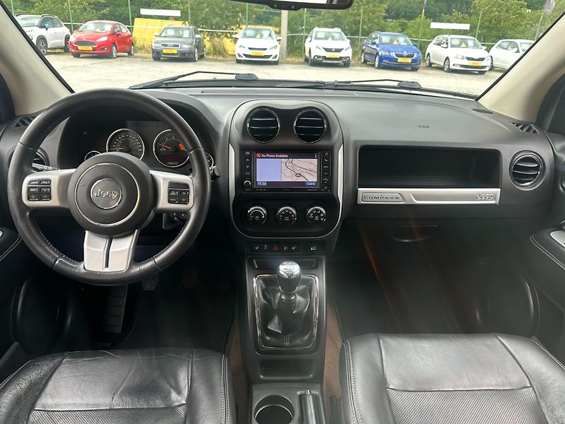Jeep Compass (2014) 2.2CRDi NAVI/VÝHŘEV/1 MAJ - fotka 23 z 32