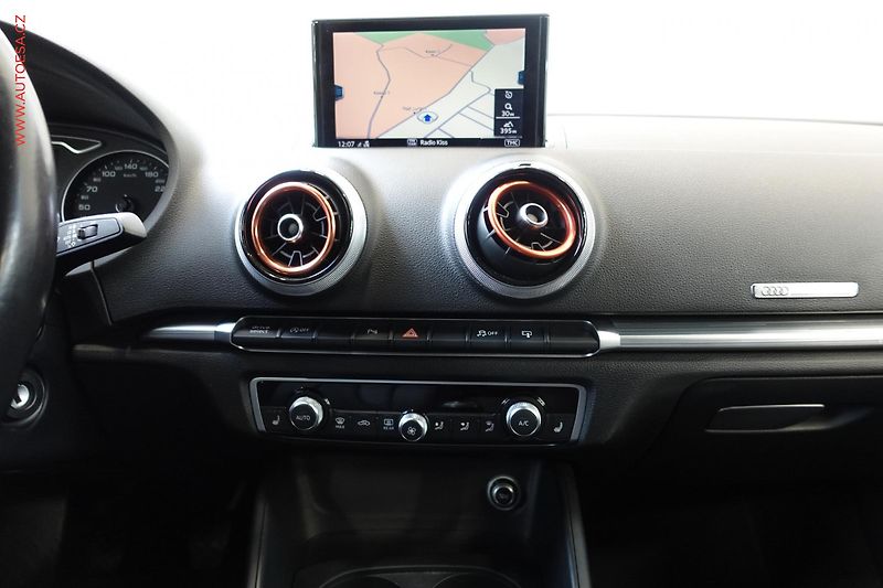 Audi A3 (2017) 2.0TDi - fotka 13 z 21