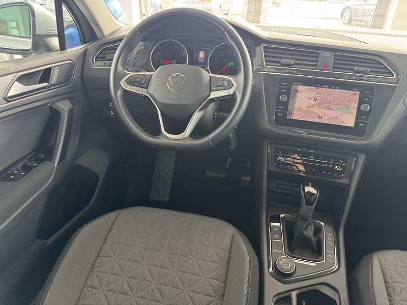 Volkswagen Tiguan (2023) 2,0TDi DSG REZERVACE - fotka 12 z 38