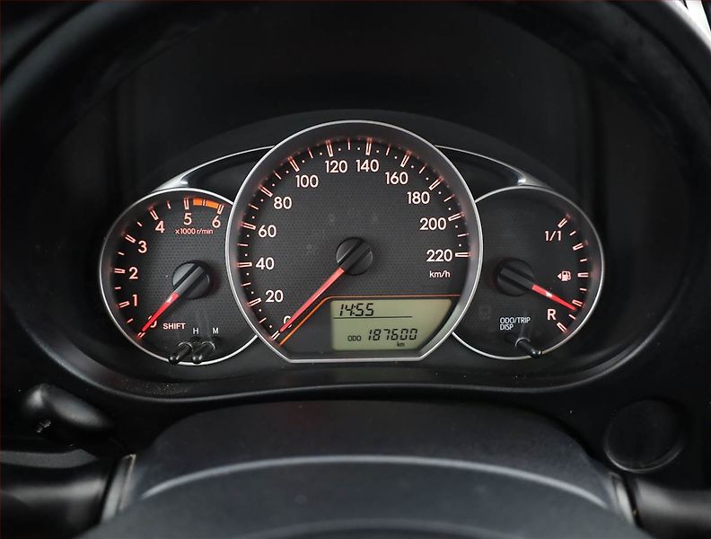 Subaru Trezia (2011) 1.4 D-4D, Serv.kniha, po STK - fotka 9 z 15