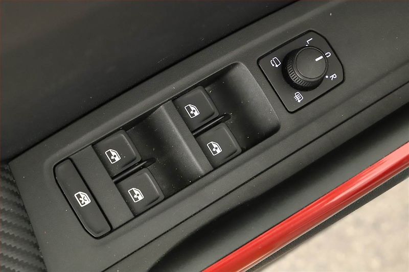 Škoda Fabia (2025) 1.0 TSI, Monte Carlo, FullLed - fotka 21 z 21