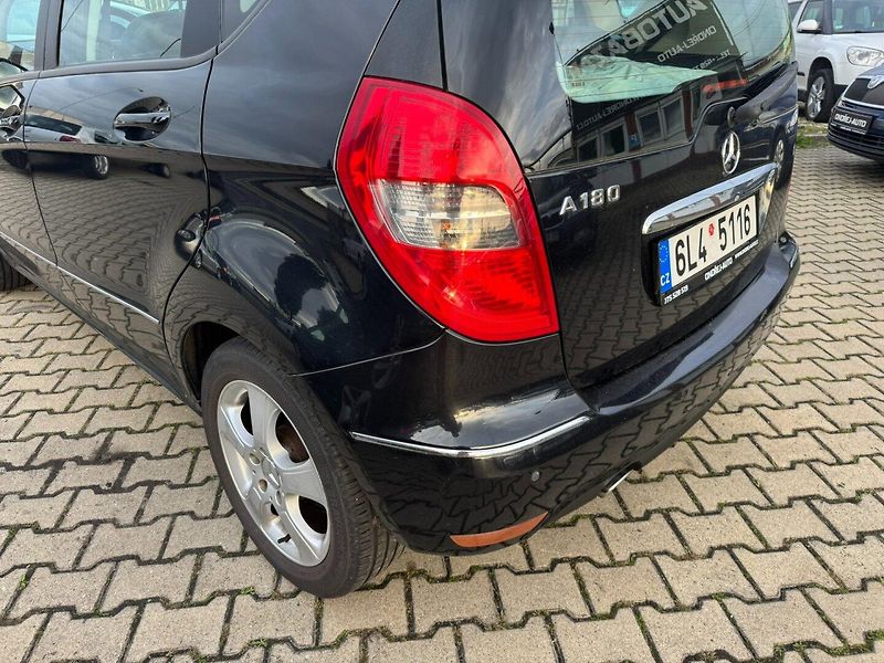 Mercedes-Benz Třídy A (2010) 180 1,7 85 KW TAŽNÉ KOLA - fotka 14 z 38
