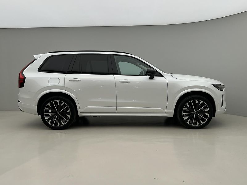 Volvo XC90 (2026) T8 AWD RECHARGE ULTRA DARK - fotka 15 z 46
