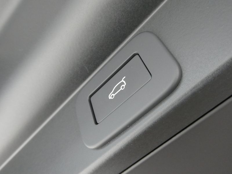 Land Rover Range Rover 3,0 Autobiography P460e - fotka 39 z 44