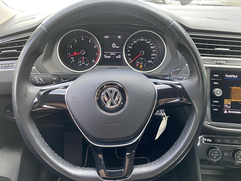 Volkswagen Tiguan 1.4 TSI 92kW -1xMAJ.-ALU-TAŽNÉ - fotka 17 z 46