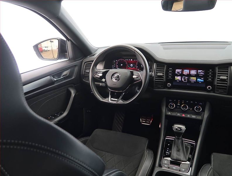 Škoda Kodiaq (2022) Sportline 1.5 TSI, digi klima - fotka 7 z 29