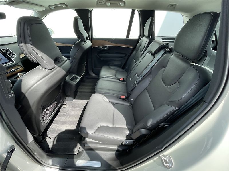 Volvo XC90 2,0 B5 AWD Inscription - fotka 14 z 22